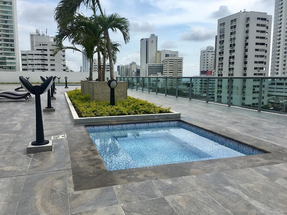 Luxury Infinitum Apartment