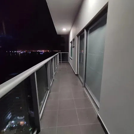 Luxury Infinitum Apartment *